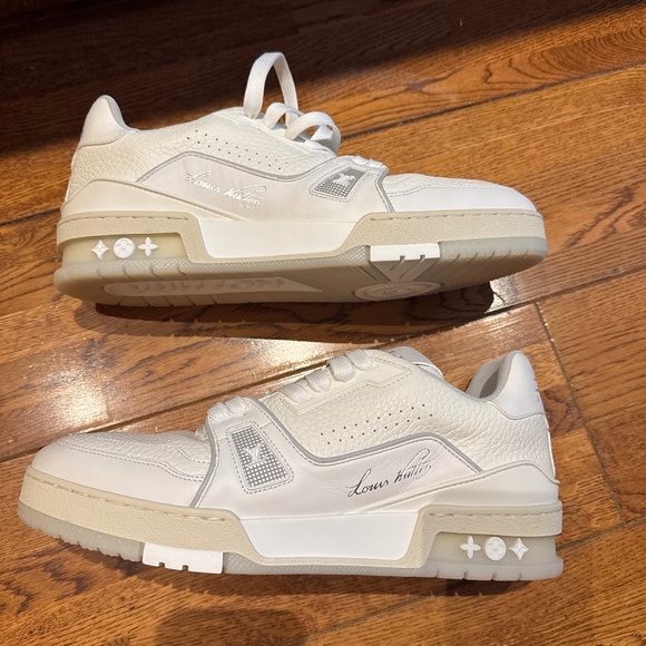 Louis Vuitton LV trainer sneakers - Picture 1 of 5